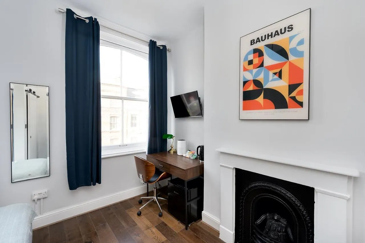 Apartament D8 House Londyn 0*,