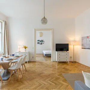 https://grand-viennese-residence.vienna-besthotels.com