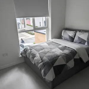 New House, Private In A Peaceful Neighborhood Accommodatie bij particulieren Dublin